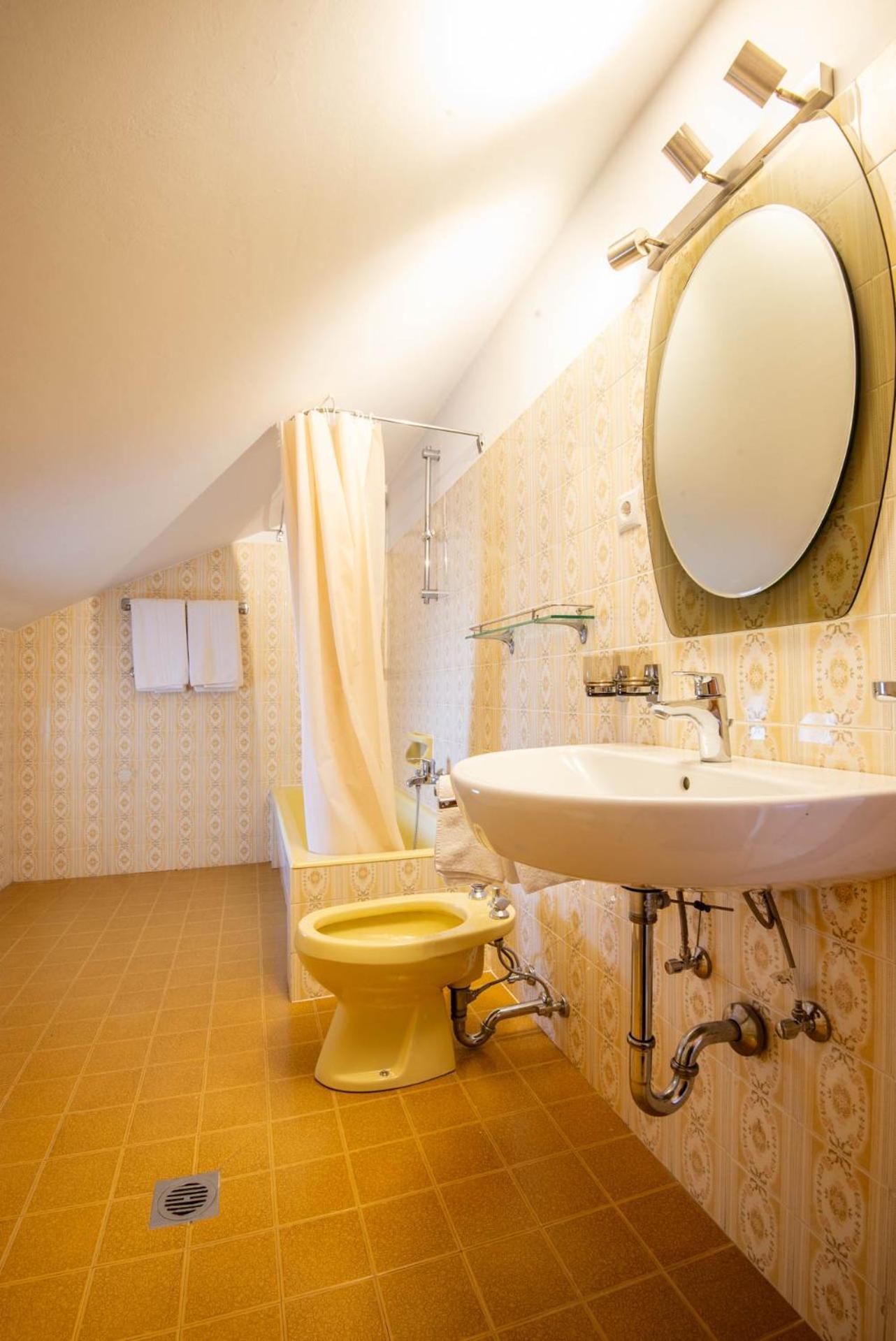 Strengen Guesthouse Caldaro Exterior photo